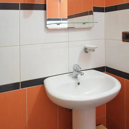 28 Apartment